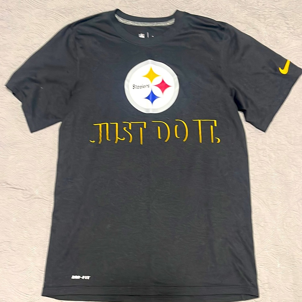 Men’s black Nike Dri-Fit Steelers shirt size small